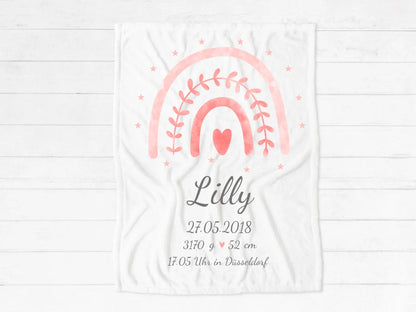 Kuscheliges Geburtsgeschenk Babydecke personalisiert, Geschenk zur Geburt, zur Taufe, Taufgeschenk, Fleecedecke mit Regenbogen