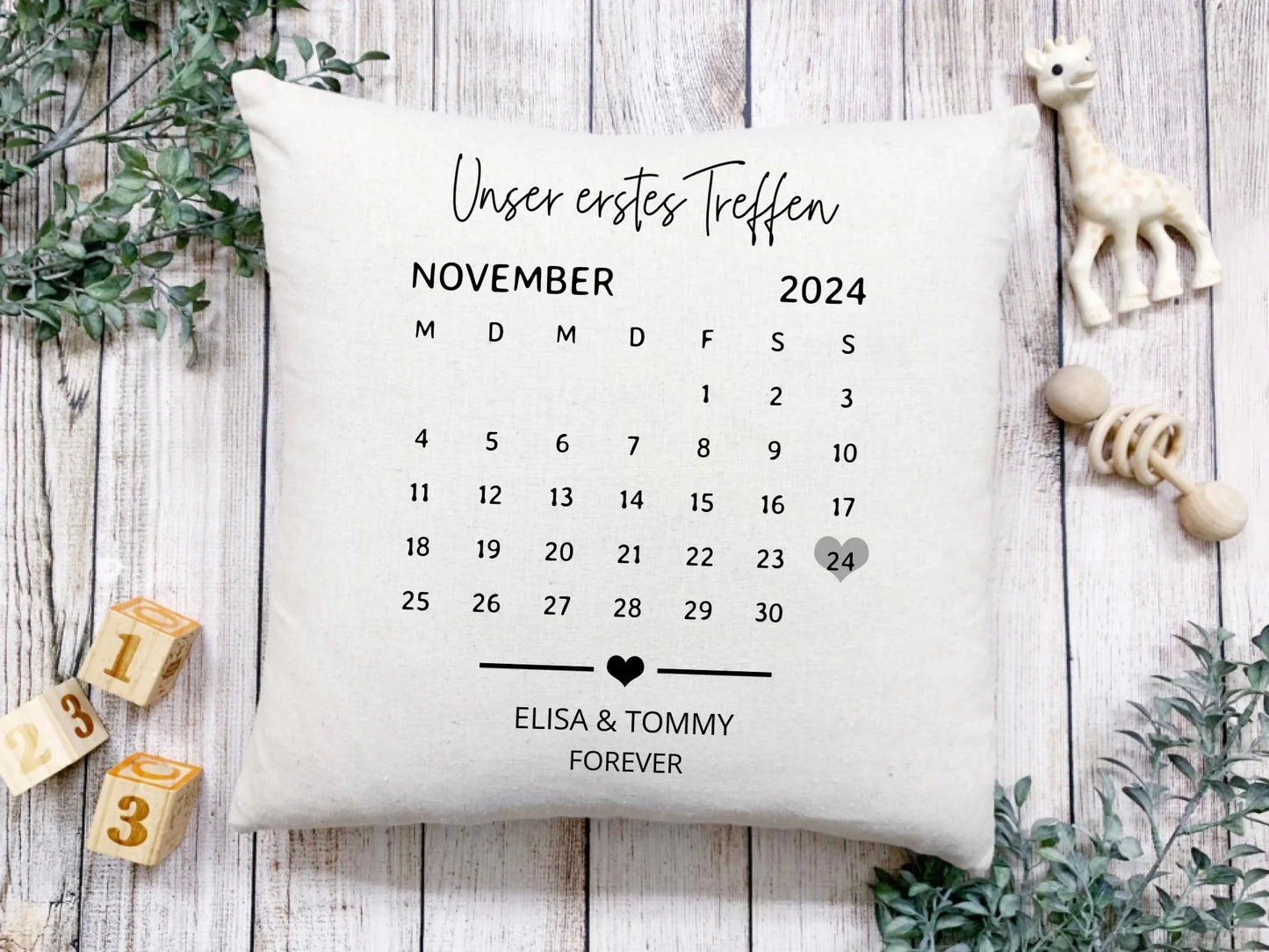 Our first date - Personalisiertes Kissen mit Namen und Datum