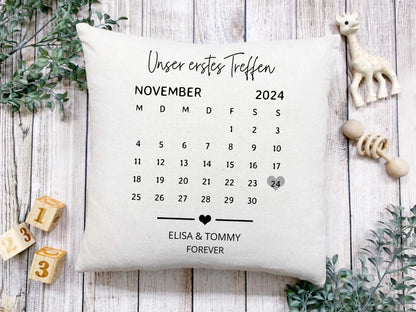 Our first date - Personalisiertes Kissen mit Namen und Datum