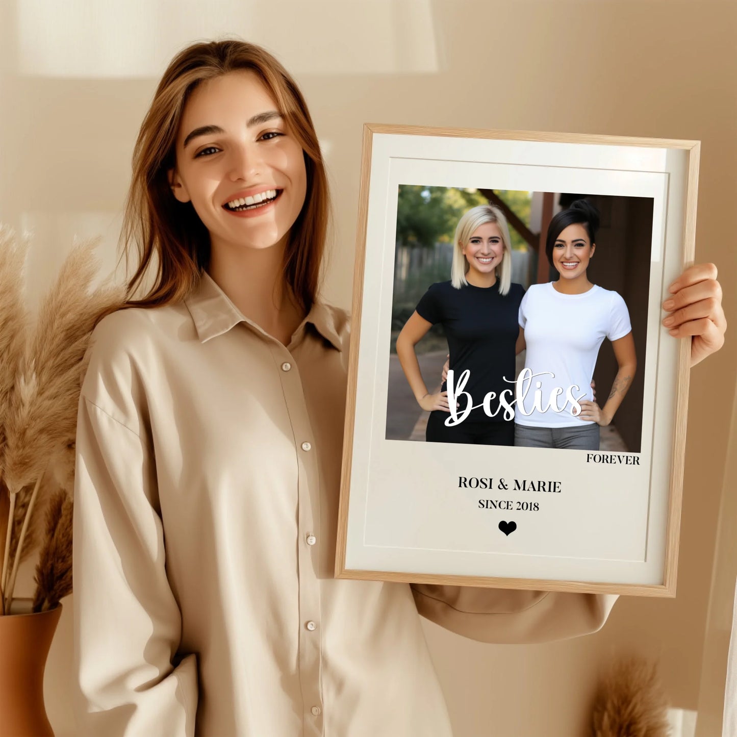 1 (5.7 RATIO) Frau Bild in Händen 1